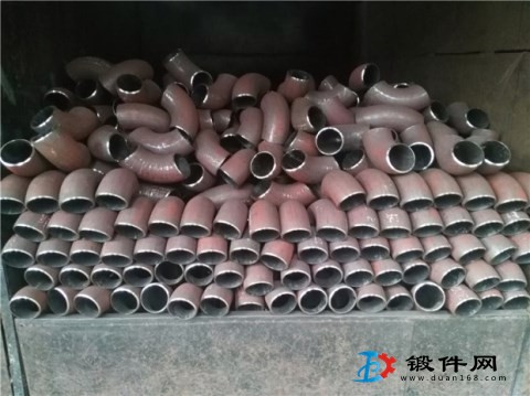 國標(biāo)碳鋼90度長半徑R=1.5D高壓厚壁無縫沖壓焊接鋼制彎頭廠家直銷