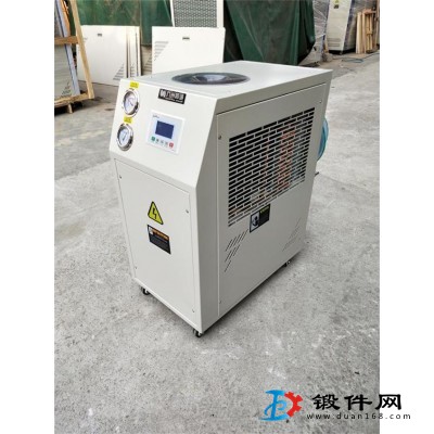 供應(yīng)小型冷水機(jī)