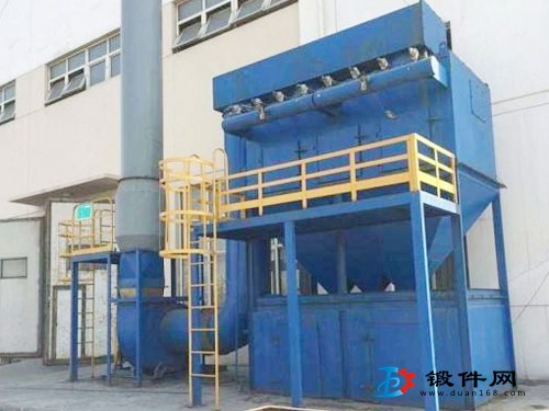 內(nèi)蒙古鄂爾多斯?jié)蓾?rùn)橡膠廠除塵器