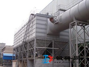 內(nèi)蒙古鄂爾多斯?jié)蓾?rùn)鍋爐布袋除塵器